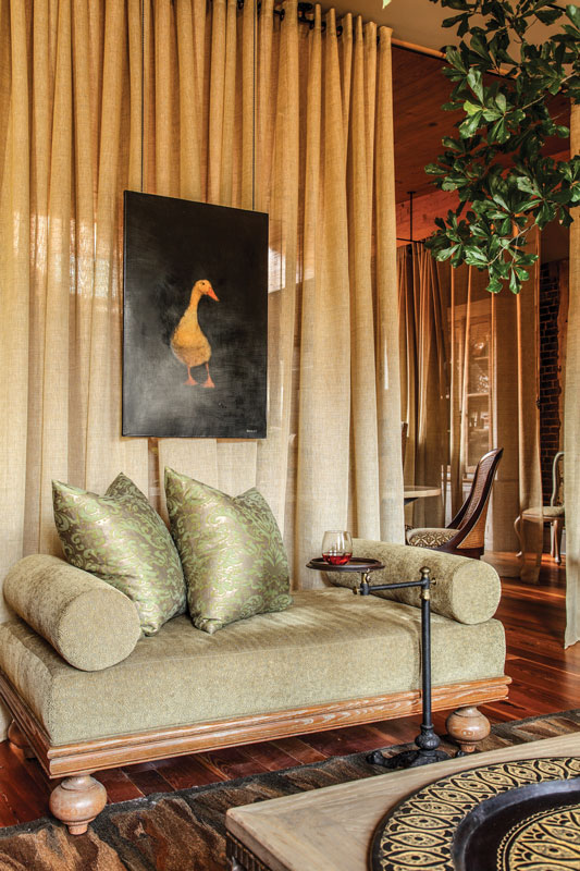 A 19th-Century Warehouse's Modern yet Historical Transformation