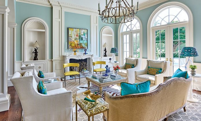 Designer Louise Johnson Adds Modern Touches to a Traditional South Carolina Home