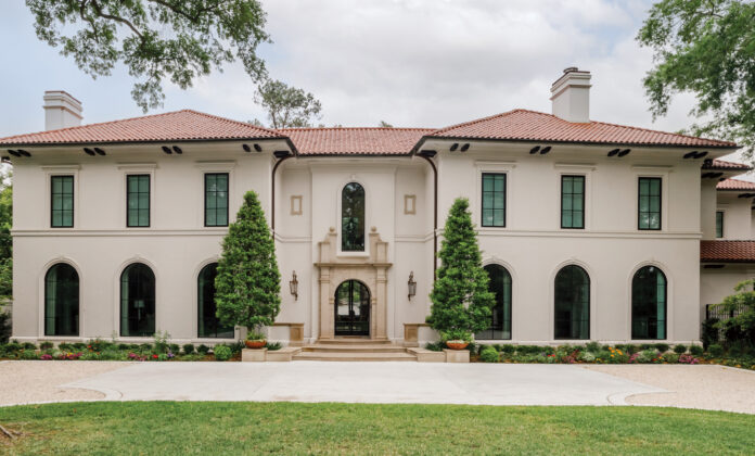 River Oaks Revival: A Mediterranean Home Gets a Fresh, Modern Makeover with Timeless Charm