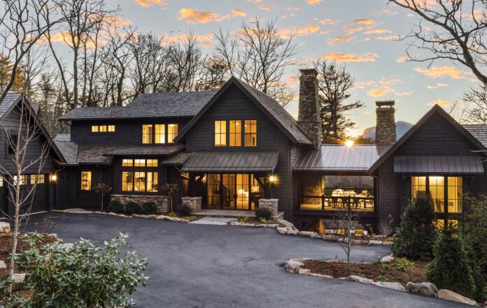 A North Carolina Vacation Home That Marries Mountain Charm and Modern Design