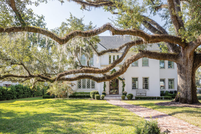 A 1928 Jacksonville Tudor Gets a Thoughtful Renovation That Honors Its Historic Charm