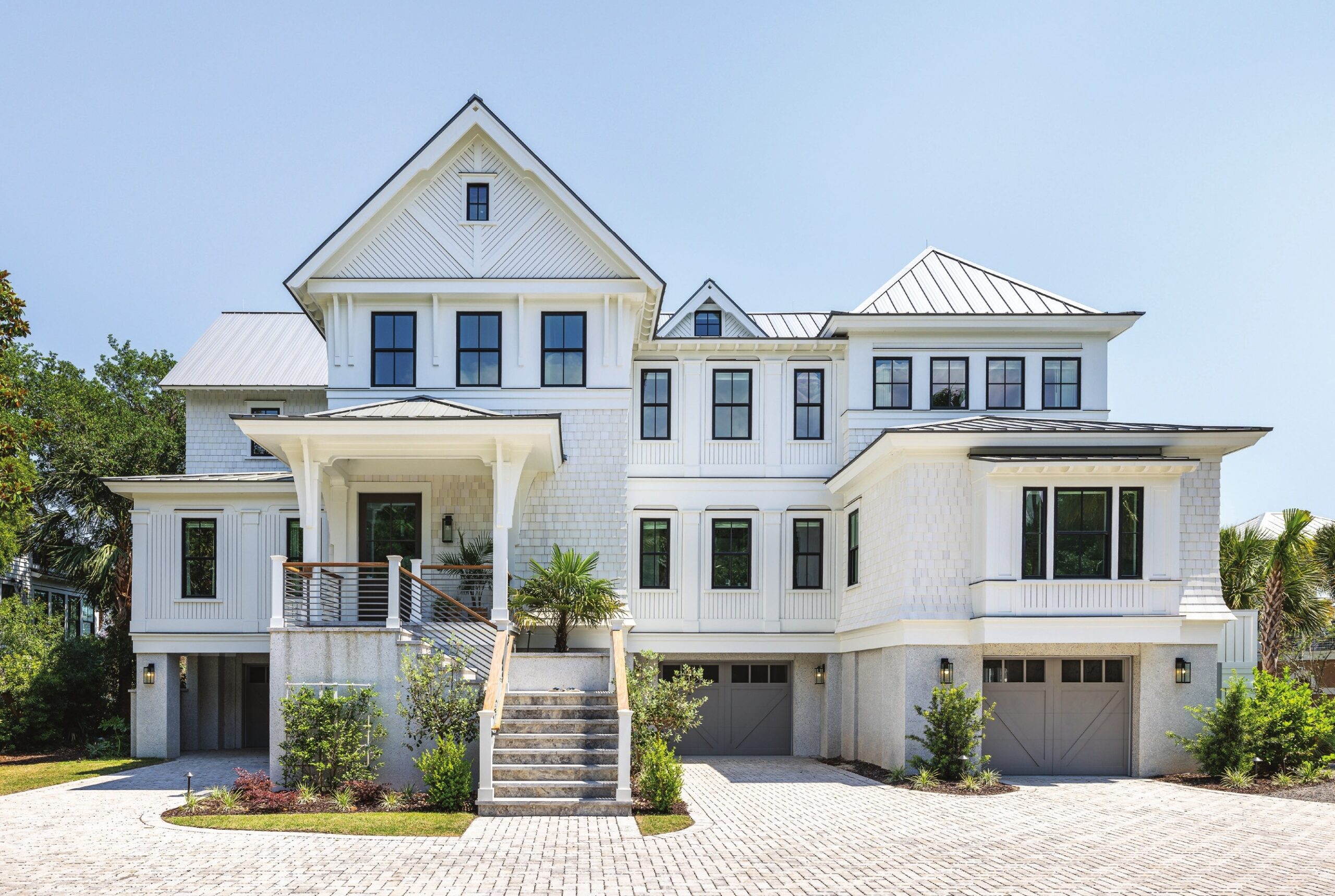 A Light-Filled Isle of Palms Retreat Designed for Family Gatherings